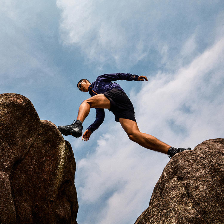 What does running mountains mean?(Internet term)